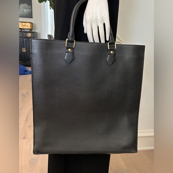 Louis Vuitton Handbags - Louis Vuitton Unisex Noir Black Epi Leather Sac Plat GM Tote Bag